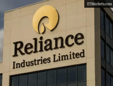 Reliance’s ₹1.5 lakh crore new energy venture to boost revenue from next year - रिलायंस ने नए ऊर्जा उद्यम में 1.5 लाख करोड़ रुपये का निवेश किया, अगले साल से राजस्व में वृद्धि की उम्मीद